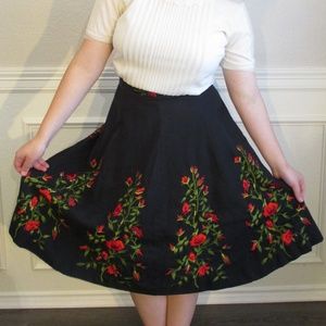 Neiman Marcus Black Roses Skirt Sz 4